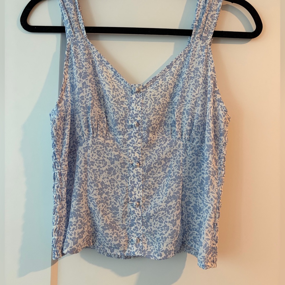 NWT women's floral blouse